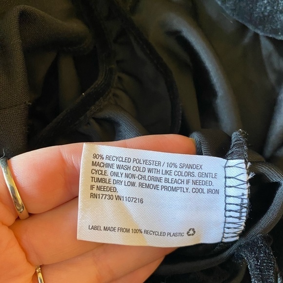 The Nines X Hatch Women’s Velvet Maternity Jumpsuit Black Size XL - Picture 7 of 10